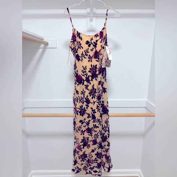 NWT Thirty Thirty floral velvet burnout Spaghetti Strap Dress - Picture 1 of 10